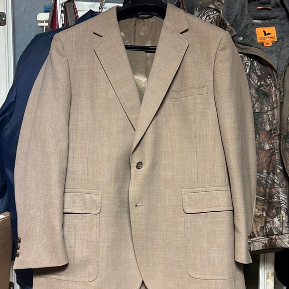 Menswear - Picture 1 of 3